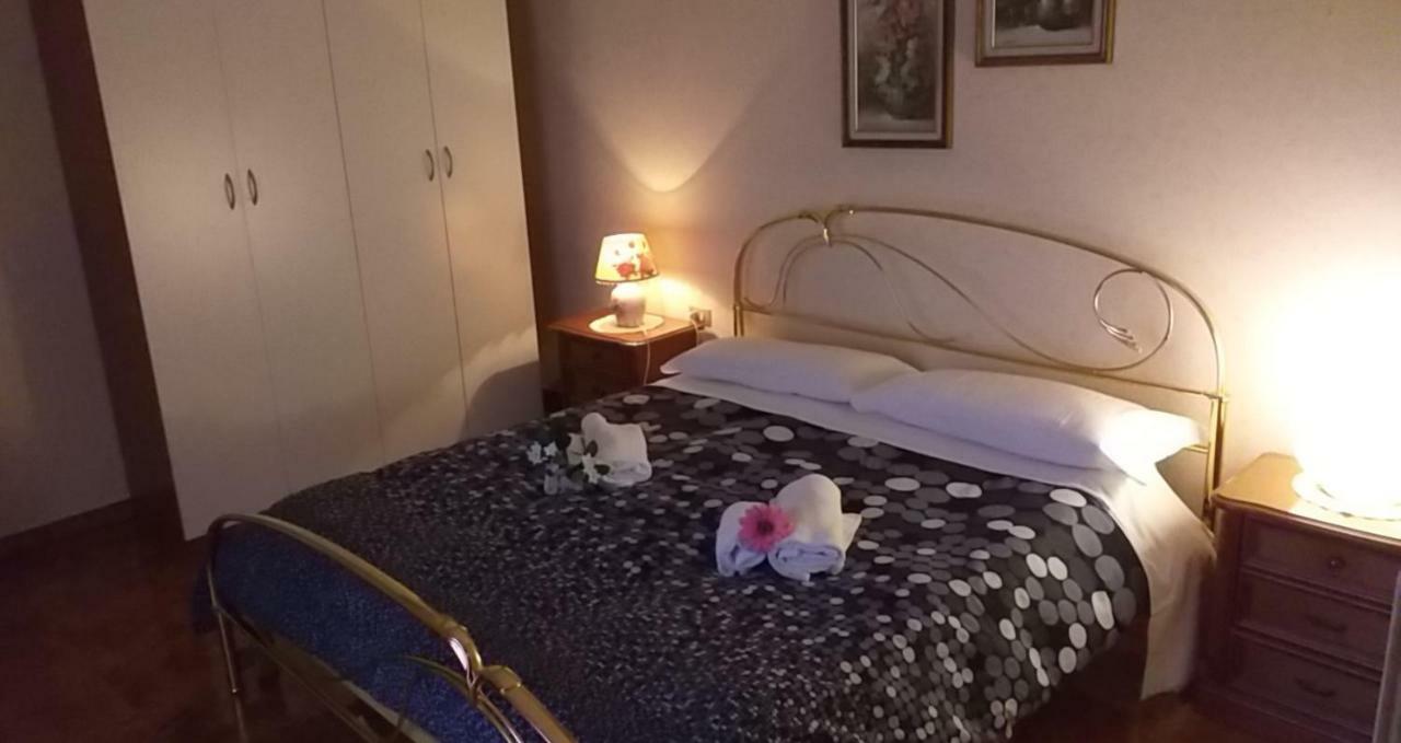 Apartament Casa Vacanze Niko Ap Cir Cni00247 Sirmione Ngoại thất bức ảnh