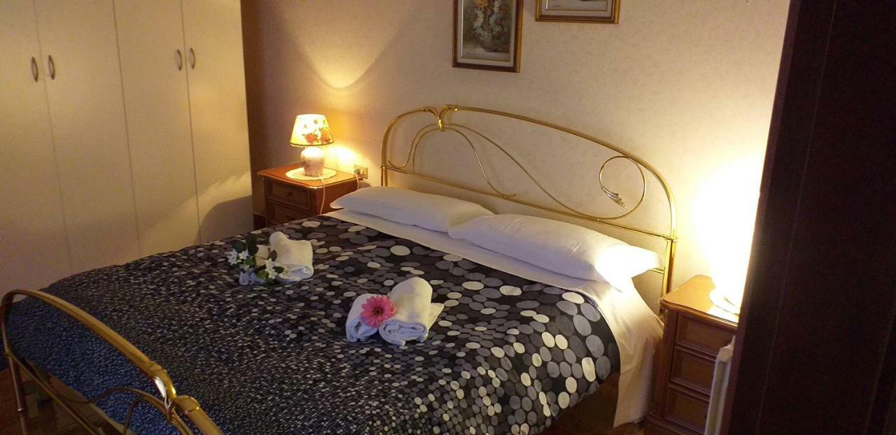 Apartament Casa Vacanze Niko Ap Cir Cni00247 Sirmione Ngoại thất bức ảnh